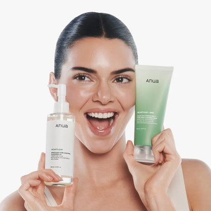ANUA Heartleaf Quercetinol Pore Deep Cleansing Foam — removes sebum, makeup residue and impurities